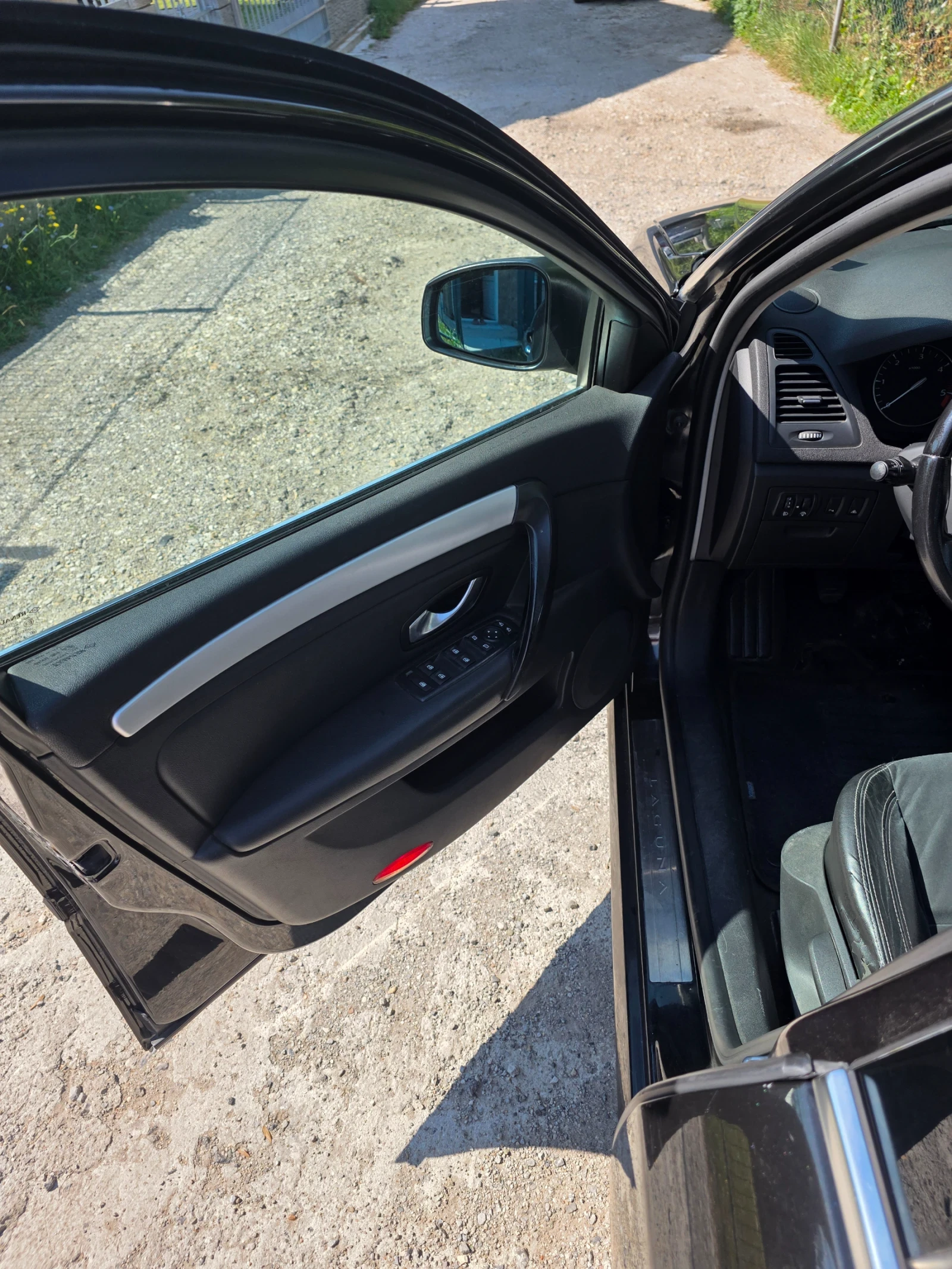 Renault Laguna, снимка 9 - Автомобили и джипове - 55612242