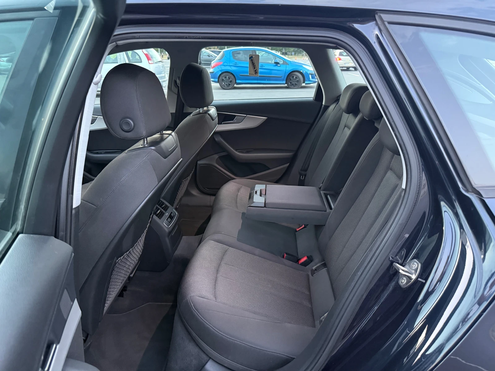 Audi A4 2.0 TDI, снимка 7 - Автомобили и джипове - 56140209