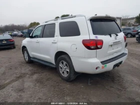 Toyota Sequoia SR5 AWD | Mobile.bg    3