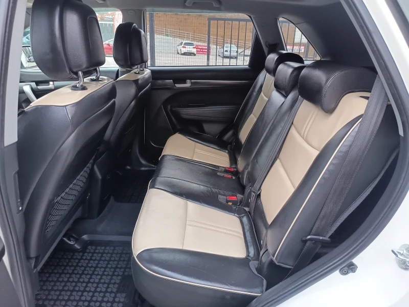 Kia Sorento 2.2crdi, снимка 11 - Автомобили и джипове - 52310630