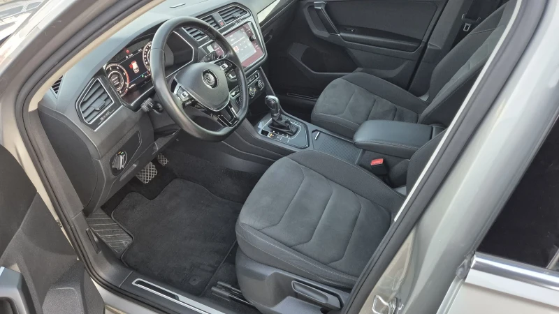 VW Tiguan 2.0TDI DIGITAL 100%РЕАЛНИ КИЛОМЕТРИ  ЛИЗИНГ ВИДЕО , снимка 16 - Автомобили и джипове - 52404998
