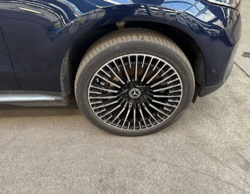 Mercedes-Benz EQC 400 4MATIC.KAMERA.LED.NAVI.ACC, снимка 5 - Автомобили и джипове - 53253897