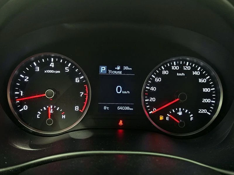 Kia Stonic 1.4| 100к.с.| ВКЛ.ТЕХНОТЕСТ, снимка 8 - Автомобили и джипове - 55387316