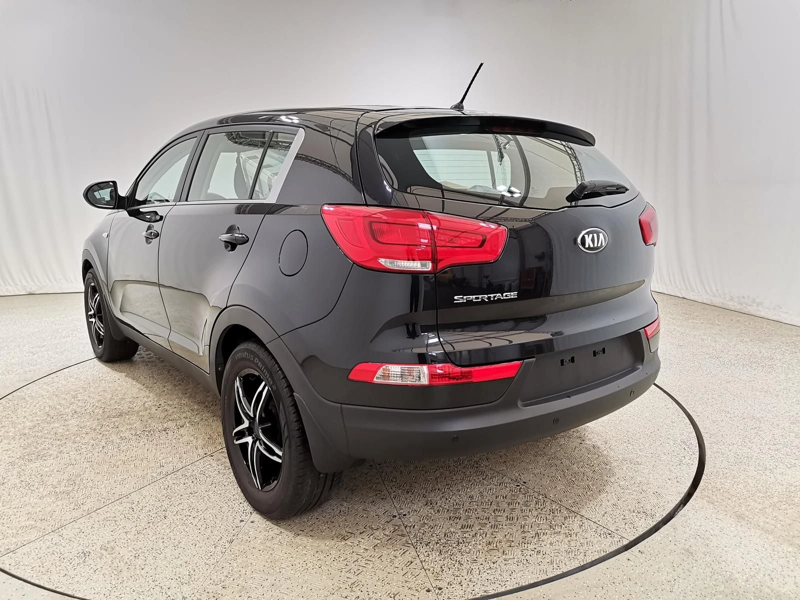 Kia Sportage III Facelift 1.6 GDI 135КС. - изображение 3