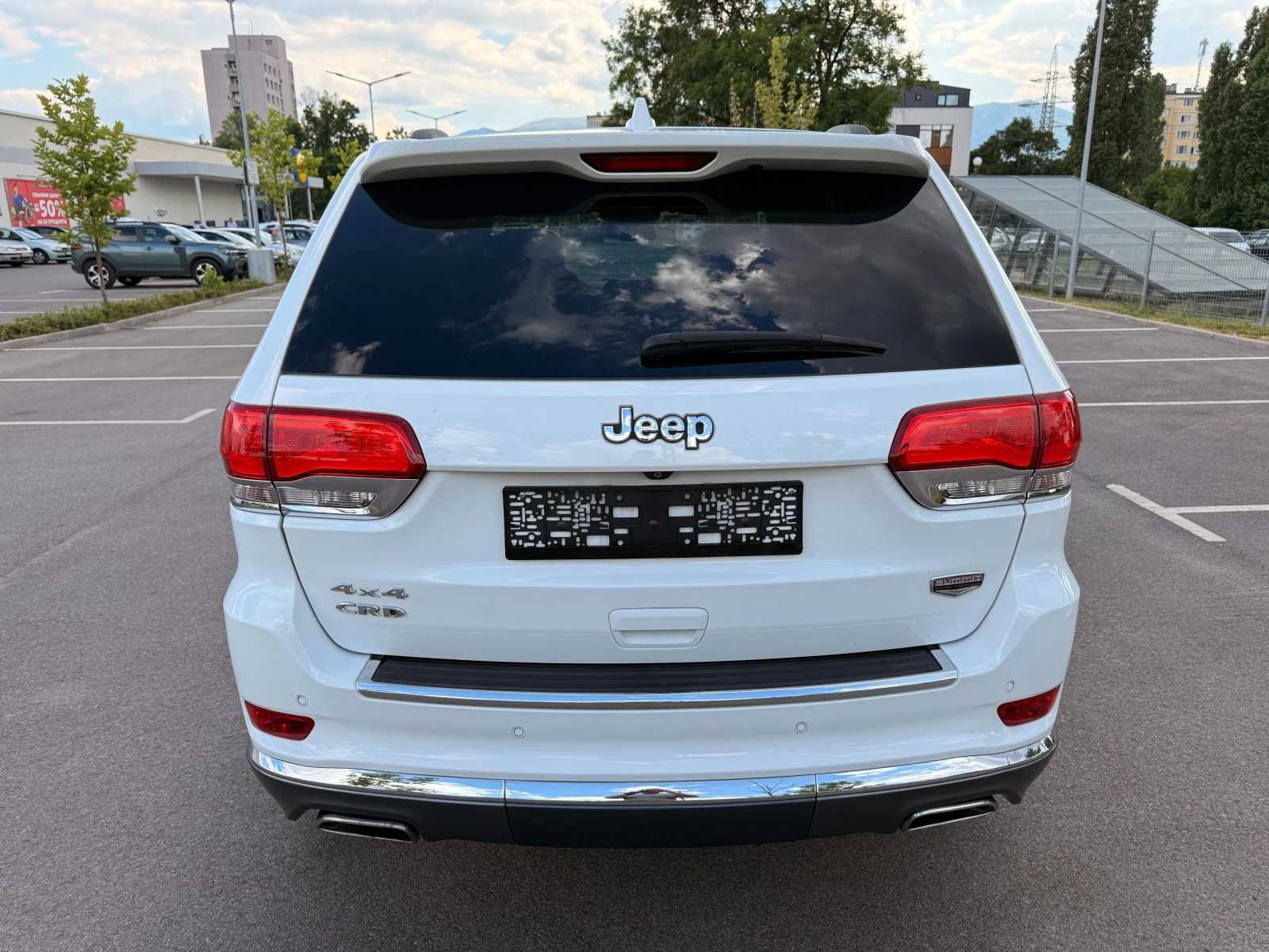 Jeep Grand cherokee 3.0 CRDI* SUMMIT* FULL* ОБДУХВАНЕ/ПОДГРЕВ*  - изображение 5
