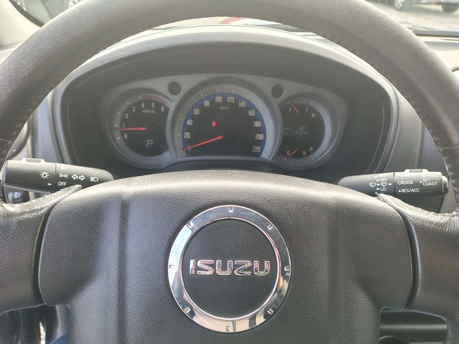 Isuzu D-max 3.0 TDI | Mobile.bg   15