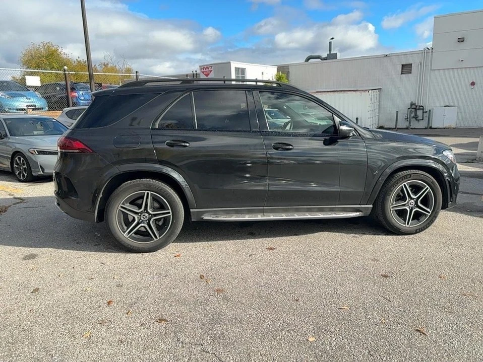 Mercedes-Benz GLE 350 4MATIC * * CARFAX * * АВТОКРЕДИТ * *  - изображение 4