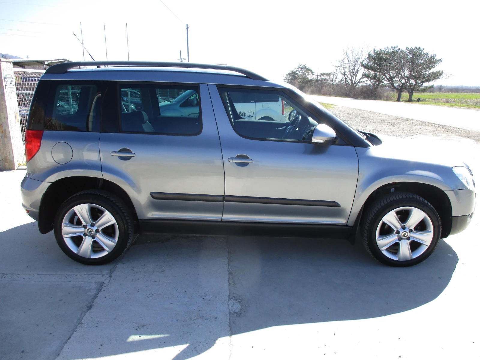 Skoda Yeti 2.0TDI/110кс./6-СКОРОСТИ/4х4/КАТО НОВА, снимка 3 - Автомобили и джипове - 53779601