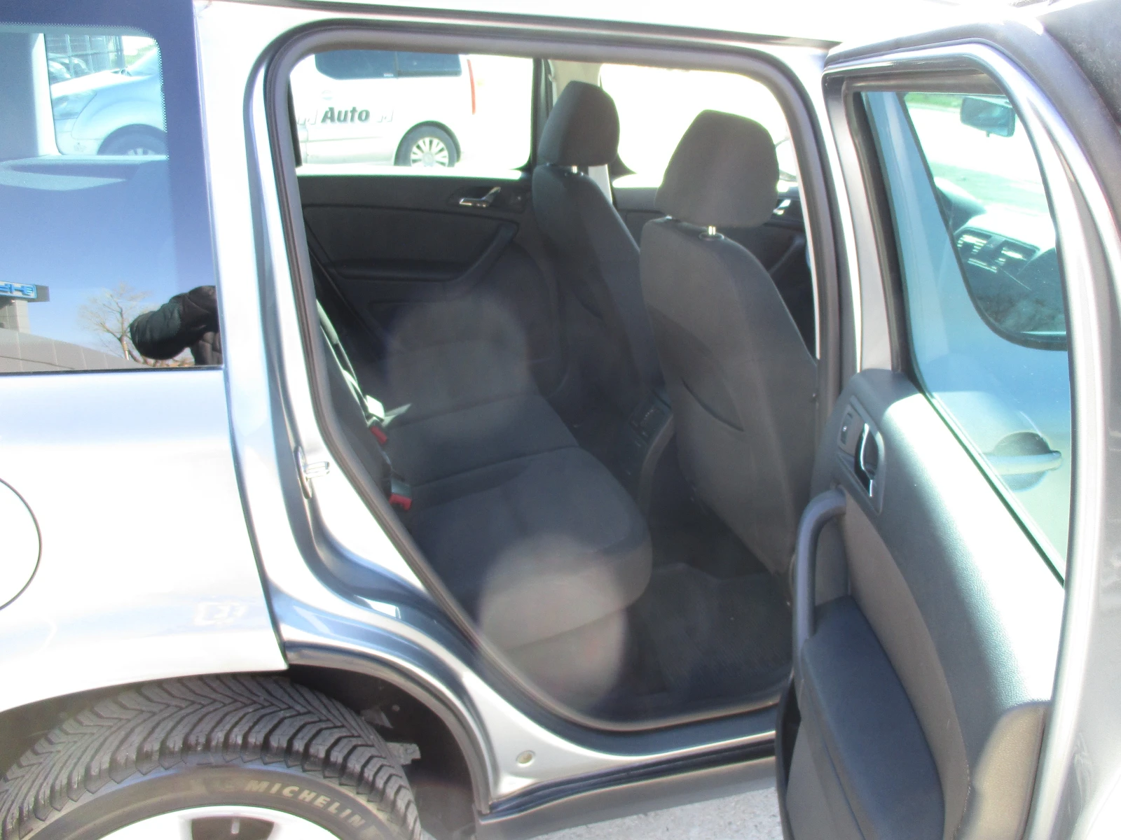 Skoda Yeti 2.0TDI/110кс./6-СКОРОСТИ/4х4/КАТО НОВА, снимка 15 - Автомобили и джипове - 53779601