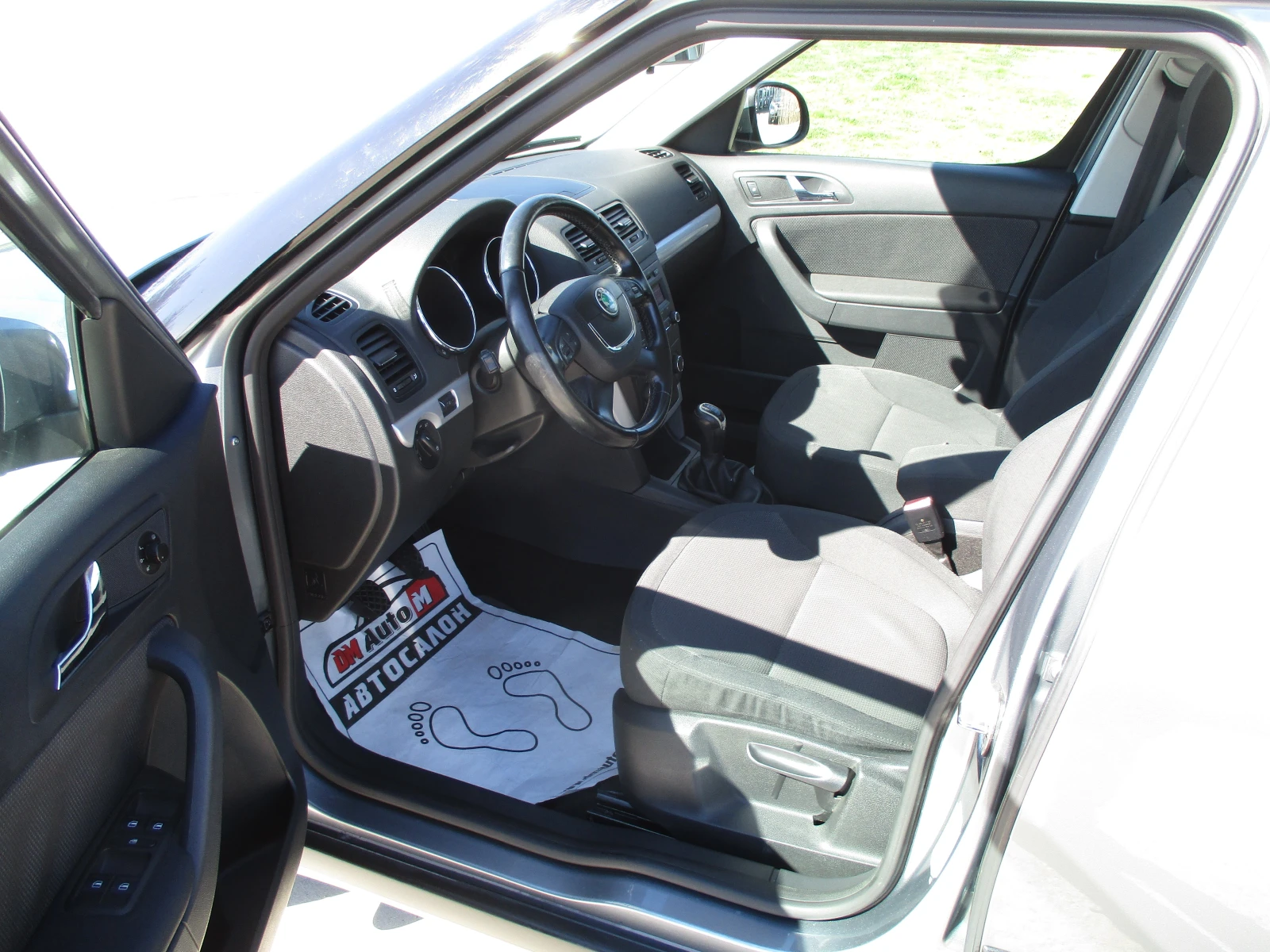 Skoda Yeti 2.0TDI/110кс./6-СКОРОСТИ/4х4/КАТО НОВА, снимка 9 - Автомобили и джипове - 53779601