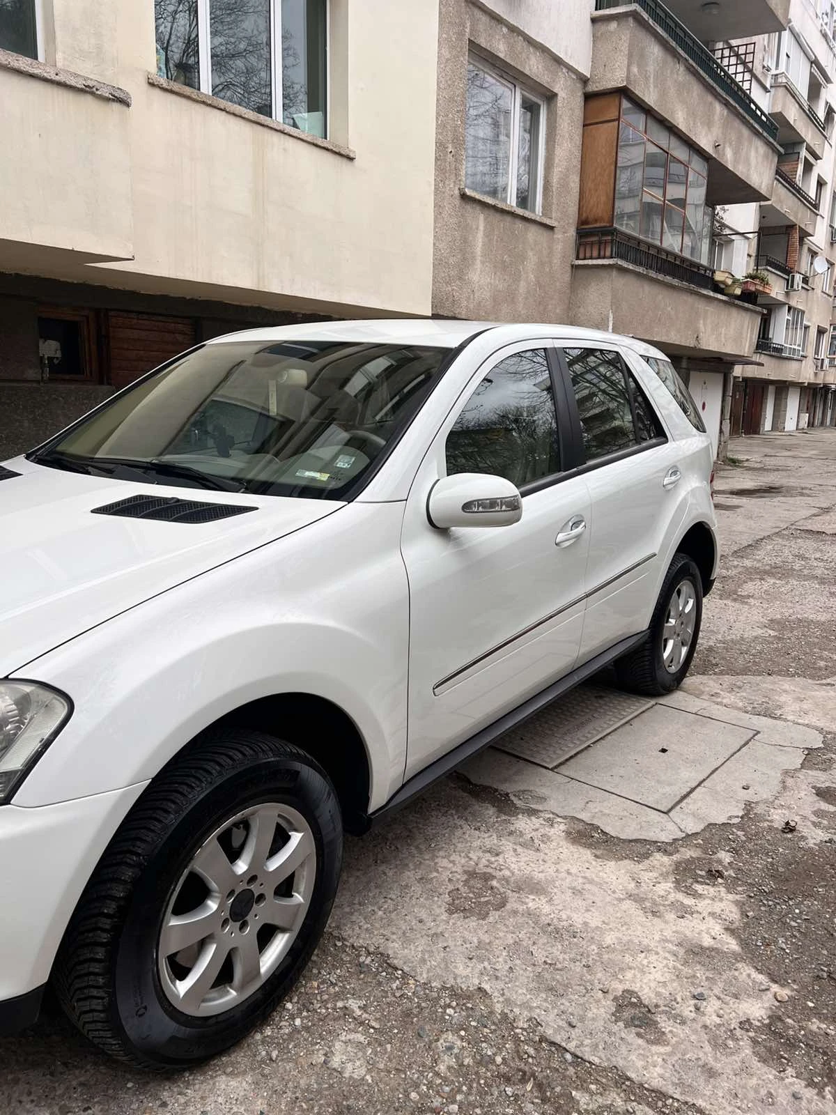 Mercedes-Benz ML 350 Газ, снимка 2 - Автомобили и джипове - 54017277