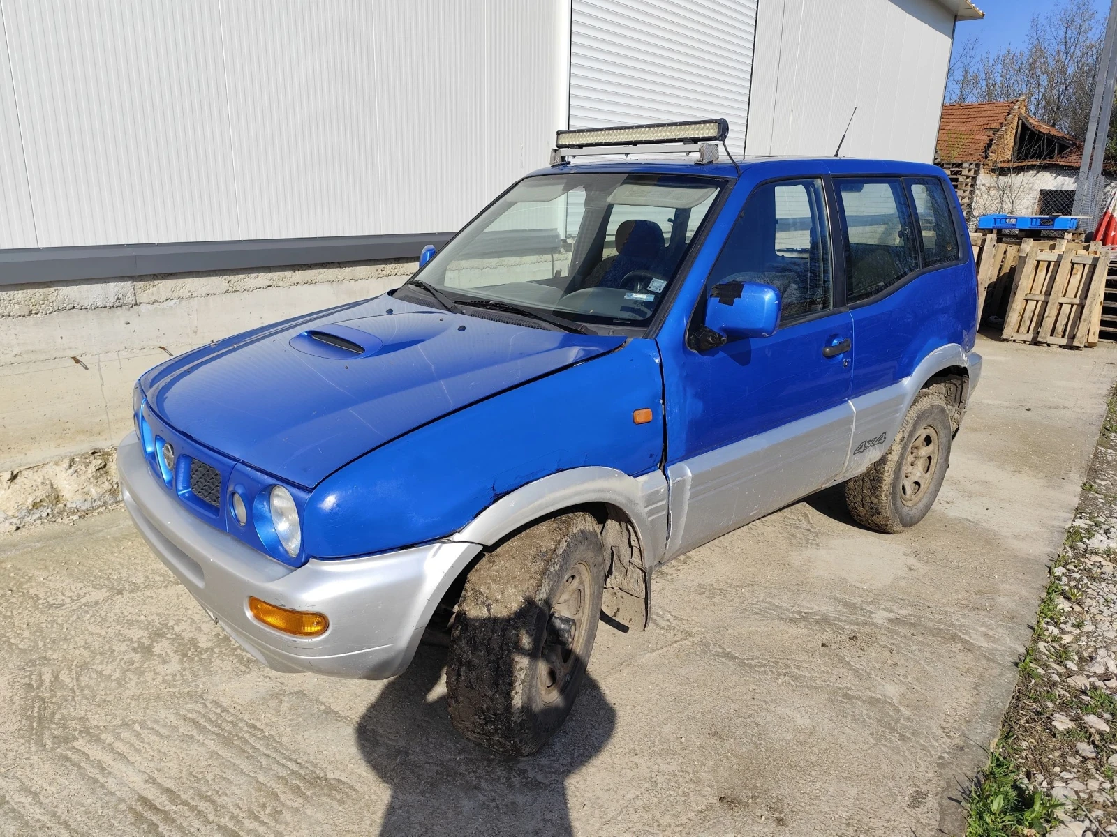 Nissan Terrano 2, 4, снимка 2 - Автомобили и джипове - 54099756