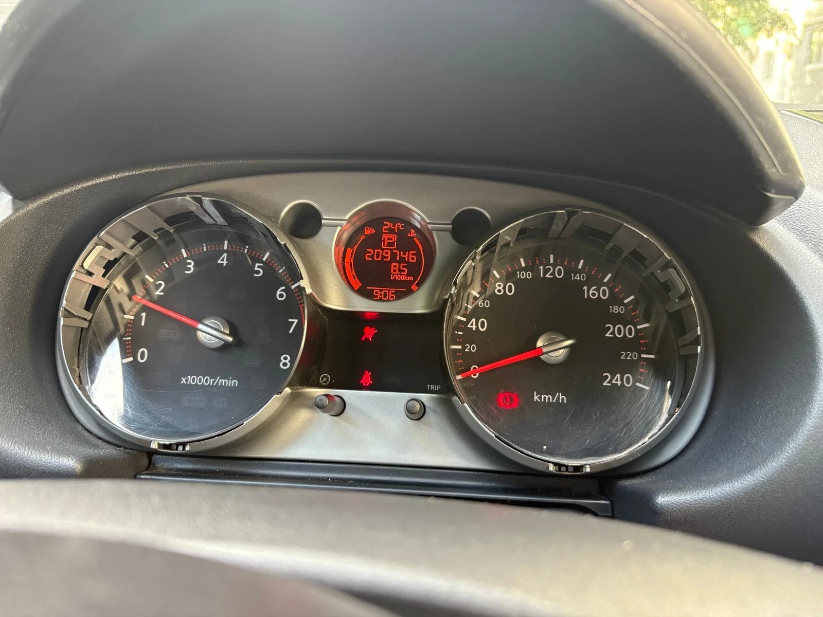 Nissan Qashqai J10, снимка 8 - Автомобили и джипове - 55185250