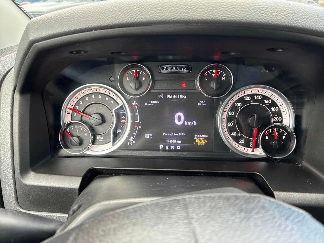 Dodge RAM 1500 * Big Horn * KEYLESS * CARFAX, снимка 8 - Автомобили и джипове - 54254601