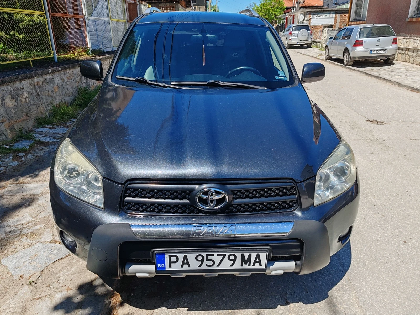 Toyota Rav4 2.2 136 D4D , снимка 3 - Автомобили и джипове - 54759368