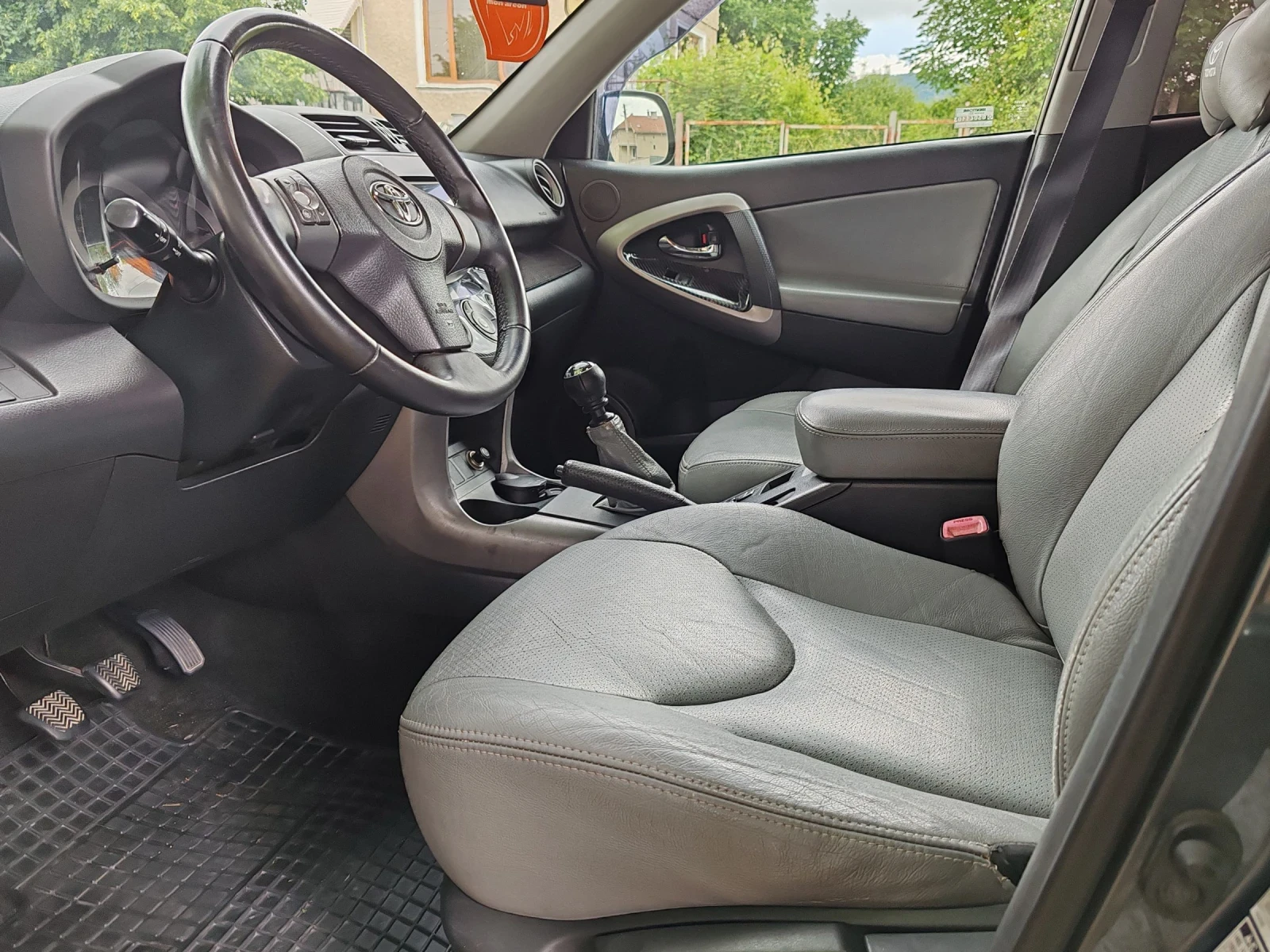 Toyota Rav4 2.2 136 D4D  | Mobile.bg � ����������� 10