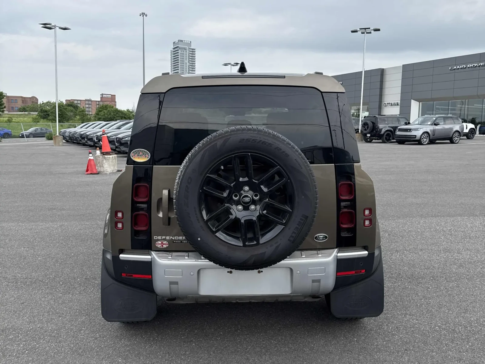 Land Rover Defender 110 AWD * 2 ����� * �������� * CARFAX | Mobile.bg � ����������� 5