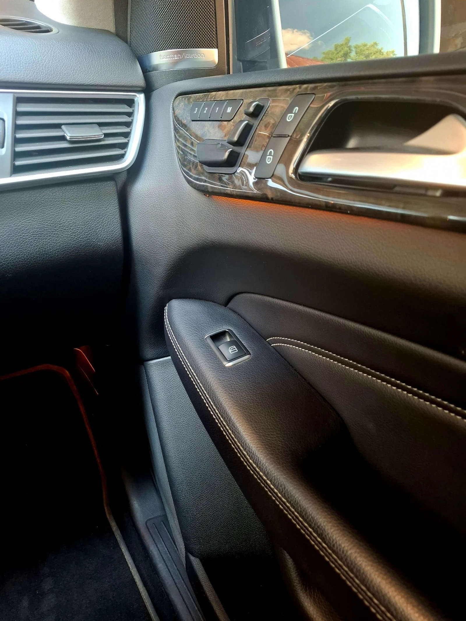 Mercedes-Benz ML 350 350 BLUETEC 4 MATIC, снимка 6 - Автомобили и джипове - 55094353