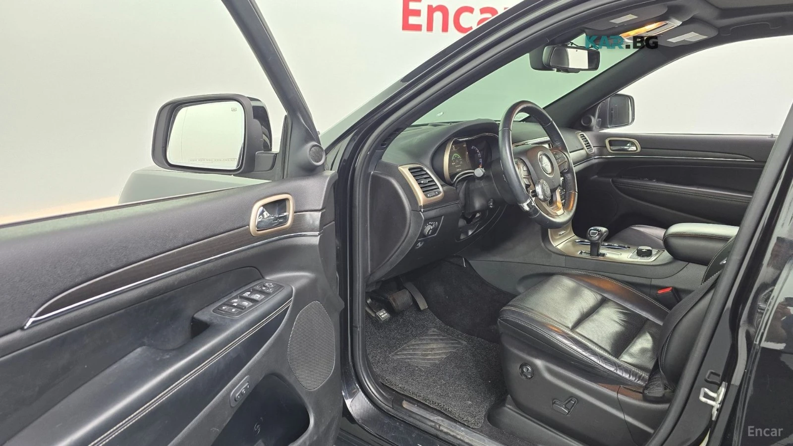 Jeep Grand cherokee 3.6 - OVERLAND - DISTRONIC - ОБДУХВАНЕ - ПОДГРЕВИ , снимка 10 - Автомобили и джипове - 56071513
