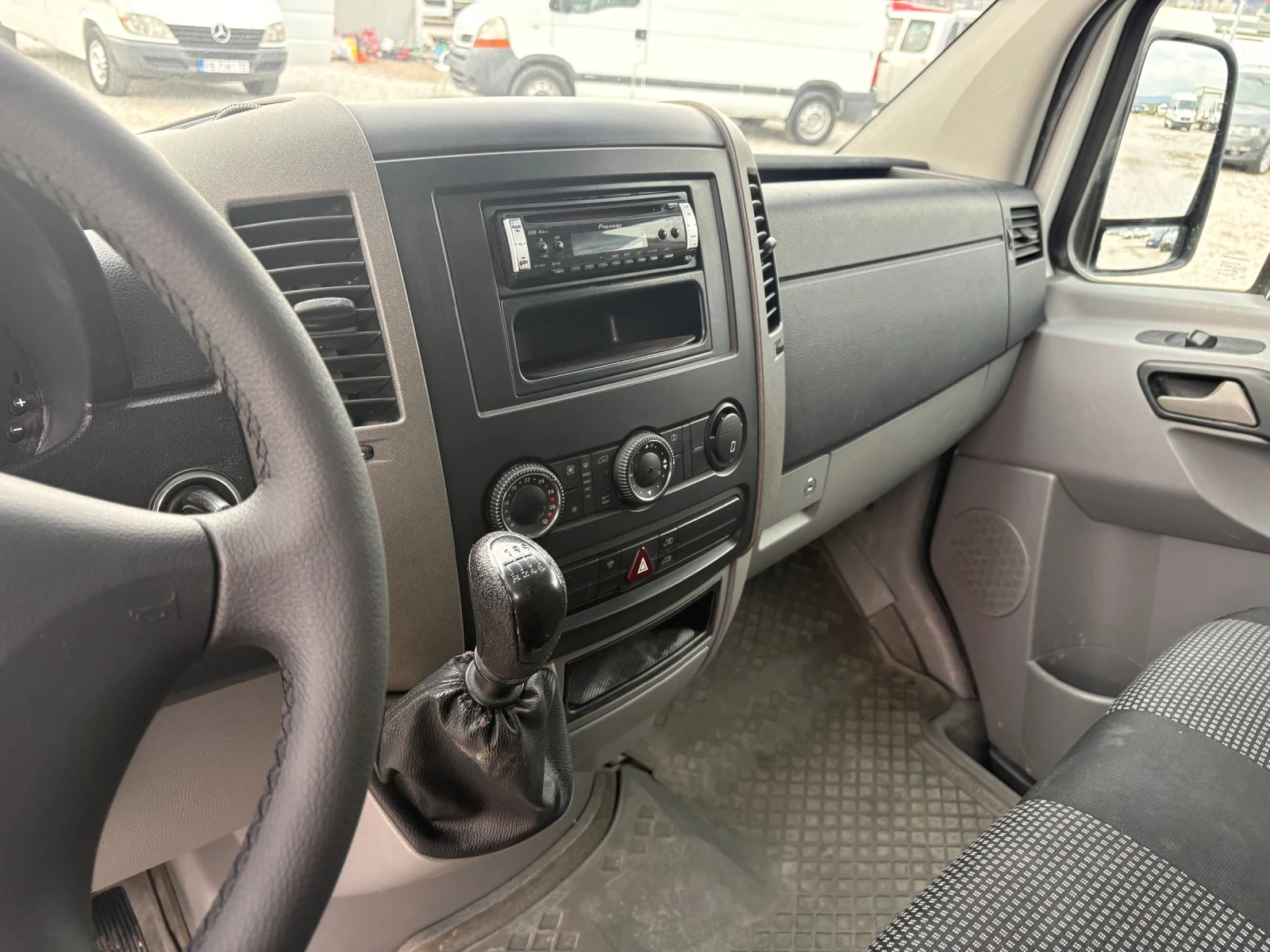 Mercedes-Benz Sprinter 311 CDI, снимка 12 - Бусове и автобуси - 53963559