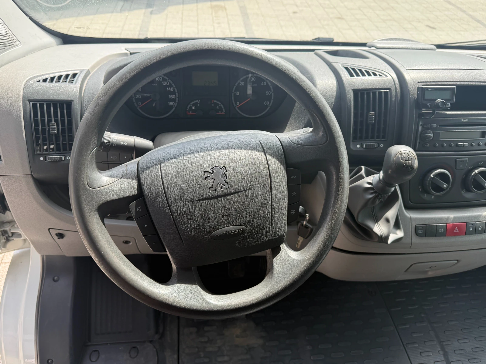 Peugeot Boxer 3.0 160к.с. Клима L1H1 , снимка 13 - Бусове и автобуси - 53985720
