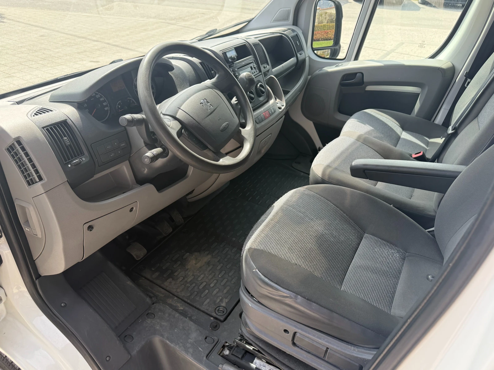 Peugeot Boxer 3.0 160к.с. Клима L1H1 , снимка 11 - Бусове и автобуси - 53985720