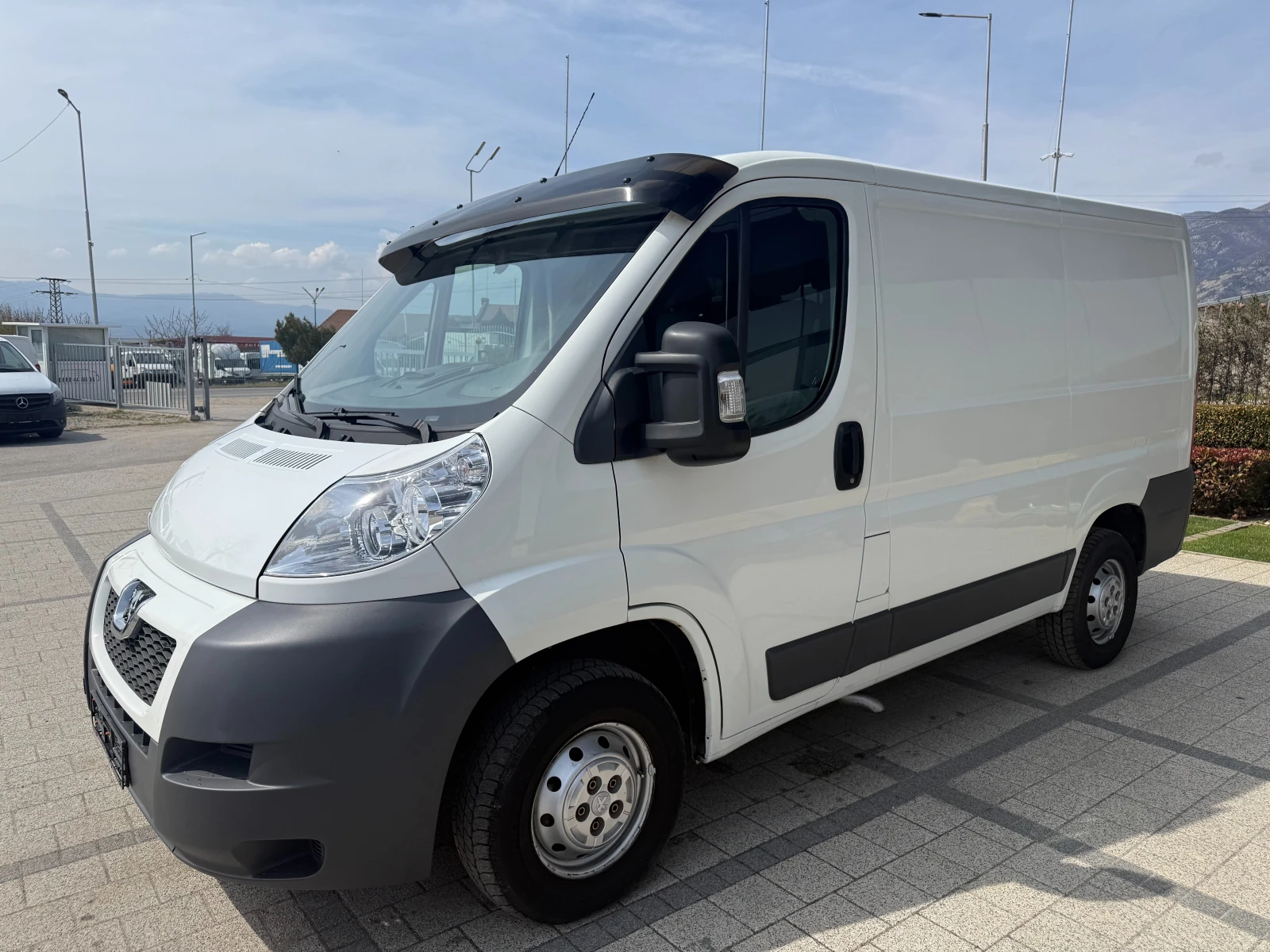 Peugeot Boxer 3.0 160к.с. Клима L1H1 , снимка 3 - Бусове и автобуси - 53985720