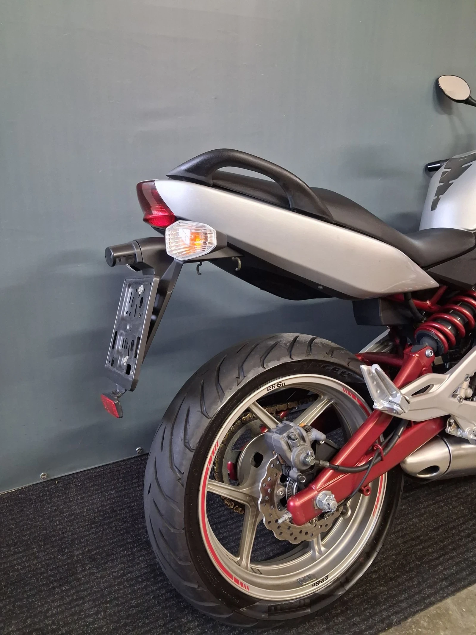 Kawasaki ER 6N ABS, снимка 5 - Мотоциклети и мототехника - 54704278