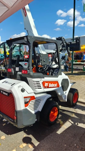 Мини челни товарачи Bobcat L28, снимка 2