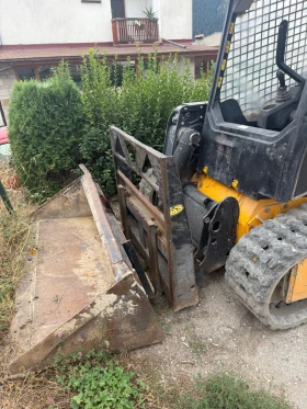 Челен товарач JCB 250, снимка 2