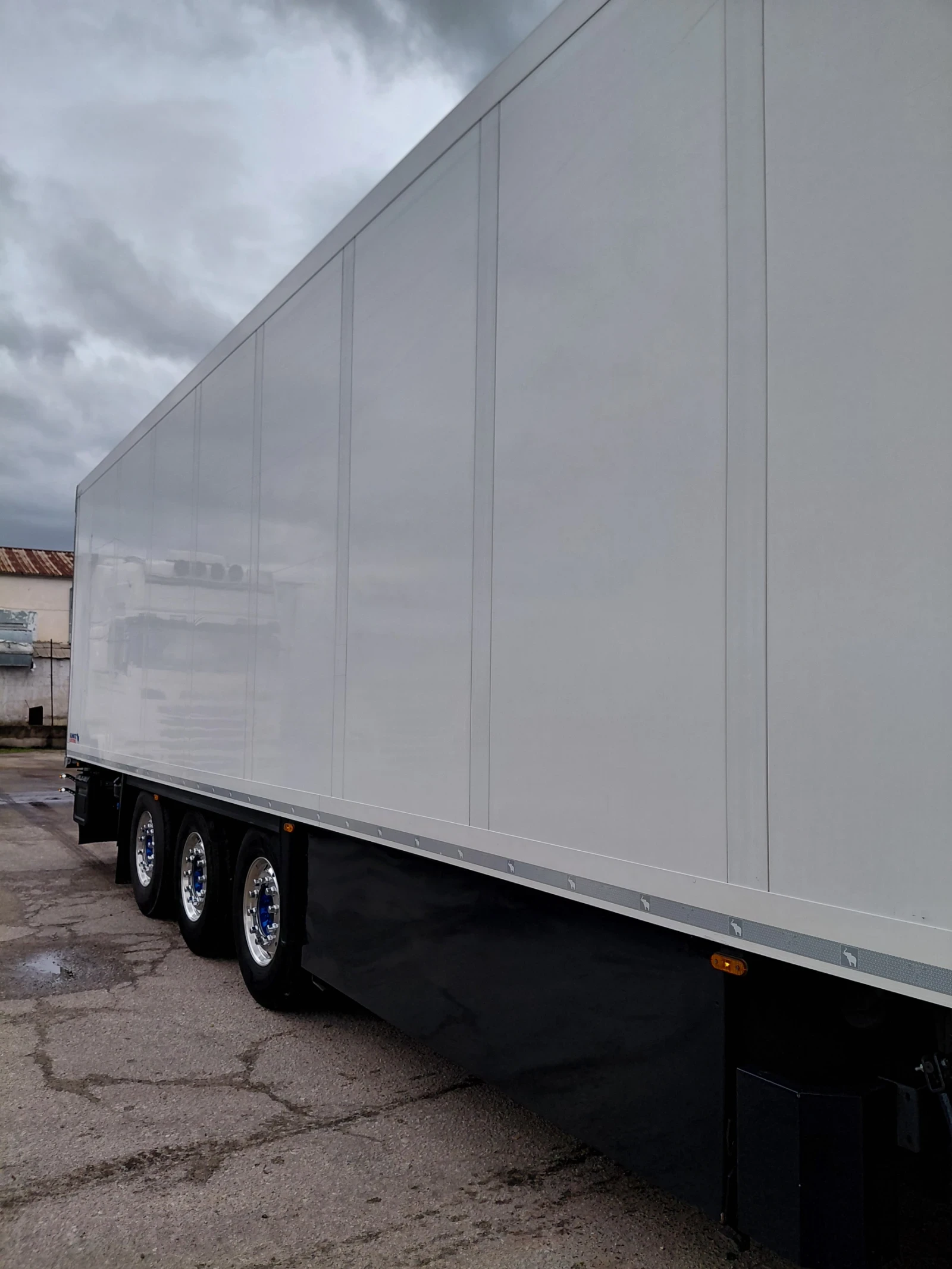  Schmitz | Mobile.bg   4