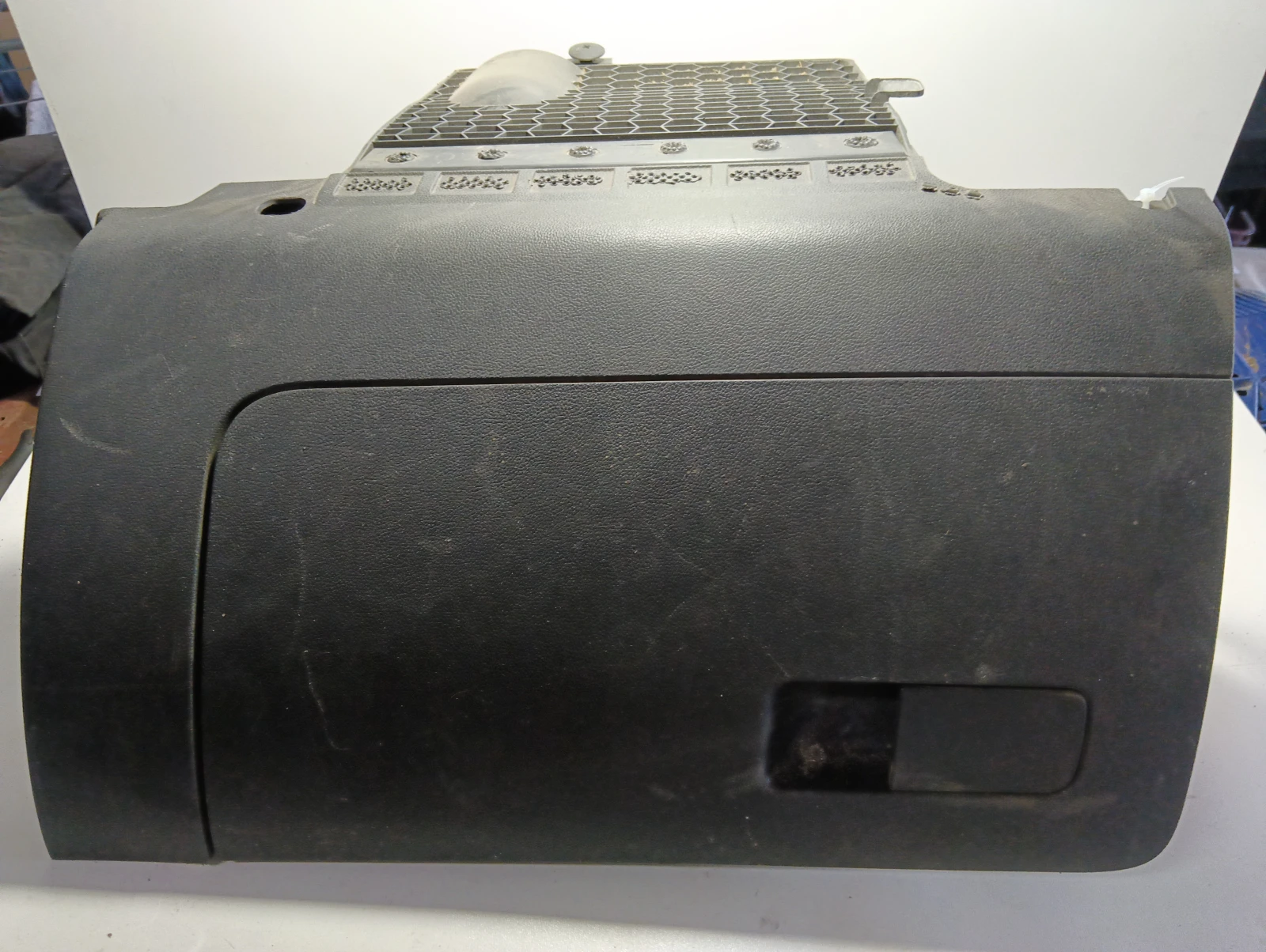 жабка пасажеркска 5JB857097D 5JB857097E Skoda Rapid