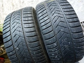 Гуми Зимни 275/40R18, снимка 2 - Гуми и джанти - 39103281