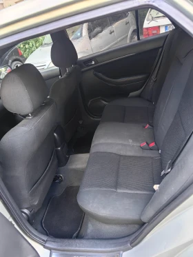 Toyota Avensis 1.8 Benzin, снимка 6