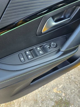 Peugeot 208 GT, снимка 13