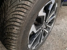 Toyota Yaris Cross 1.5 Hibrid 93 ks Avtomat 114000km 100x100 - 16300 € / 31880.03 лв. - 36793159 16