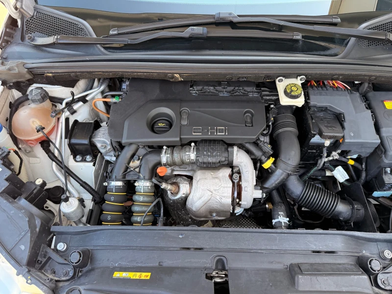 Citroen C4 1.6E-hdi* Avtom* Nova* UNIKAT* , снимка 17 - Автомобили и джипове - 38846959