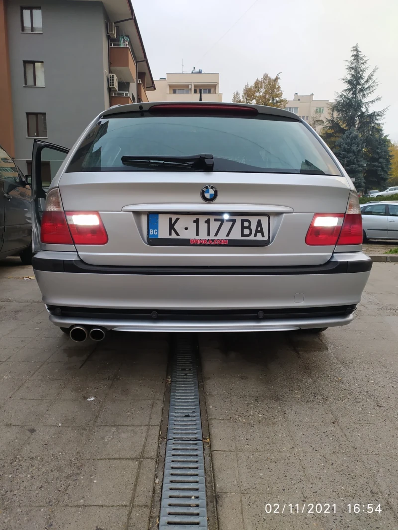 BMW 330, снимка 11 - Автомобили и джипове - 48458811