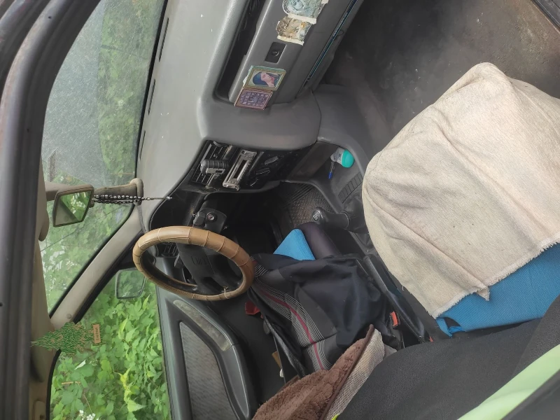 Seat Toledo 1.8i 90к.с., снимка 6 - Автомобили и джипове - 52438181