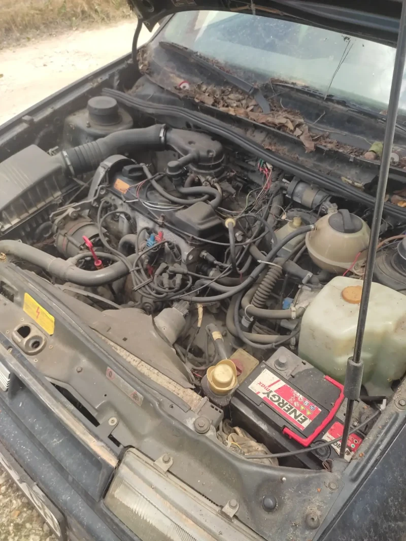 Seat Toledo 1.8i 90к.с., снимка 5 - Автомобили и джипове - 52438181