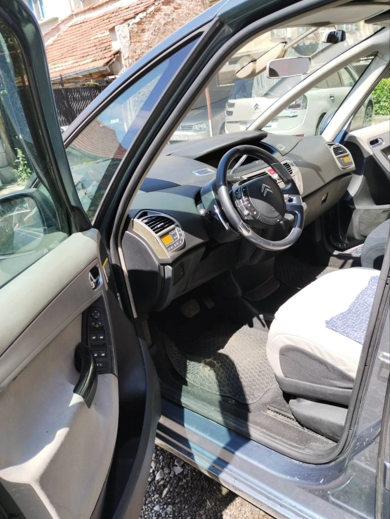 Citroen C4 Picasso, снимка 4 - Автомобили и джипове - 51500024