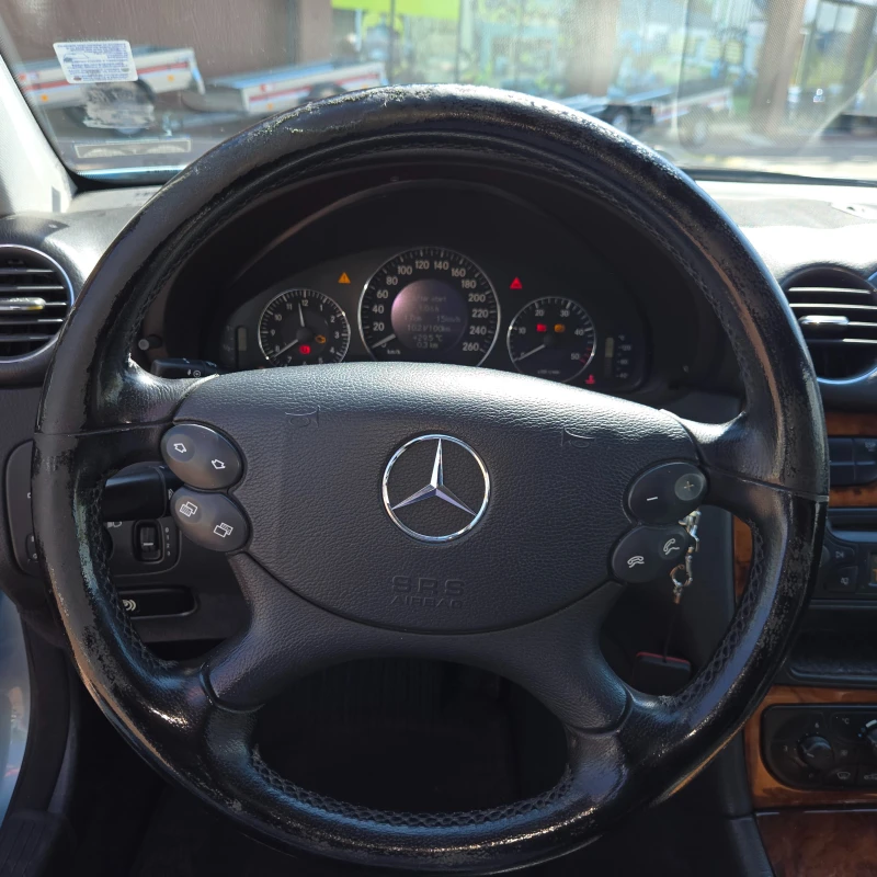 Mercedes-Benz CLK, снимка 10 - Автомобили и джипове - 52210073