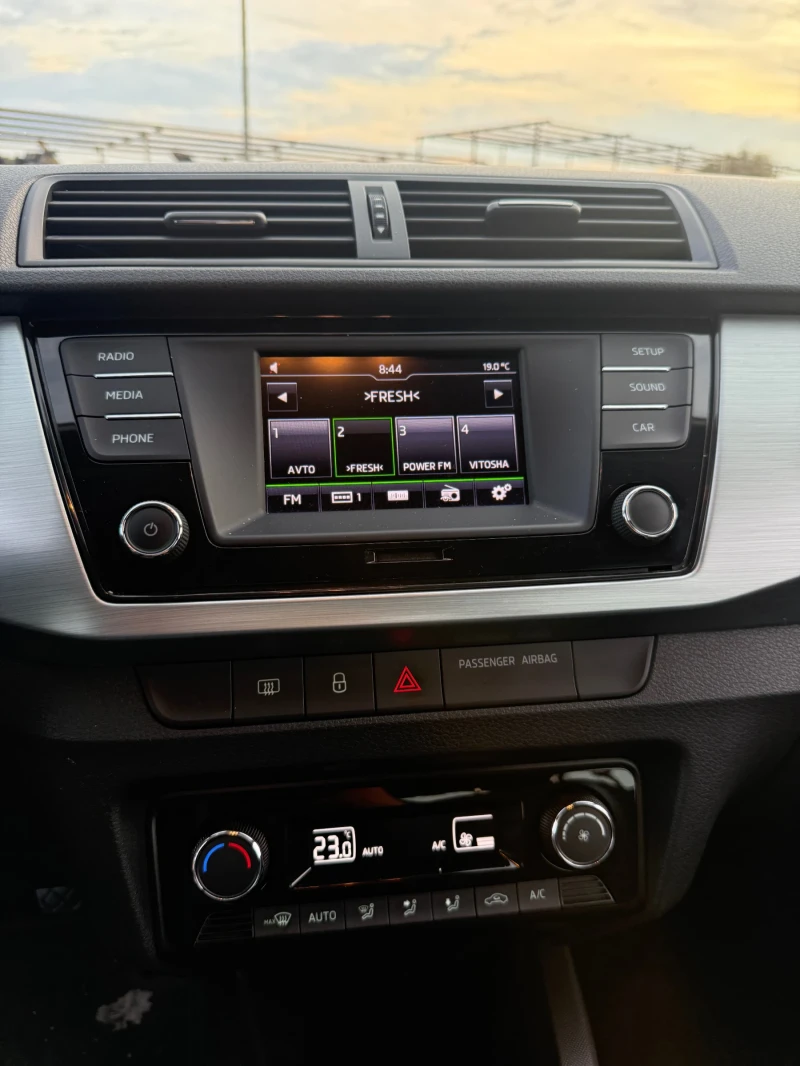 Skoda Fabia НА ЧАСТИ Шкода фабия 1.0 ТСИ 95 КС 2017 Г 28.000km, снимка 8 - Автомобили и джипове - 52370542