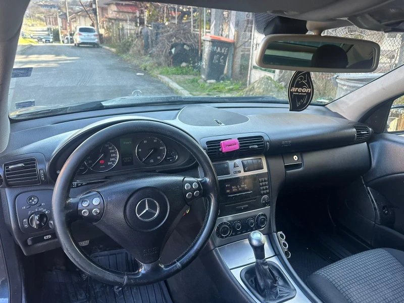 Mercedes-Benz C 220, снимка 6 - Автомобили и джипове - 52756110