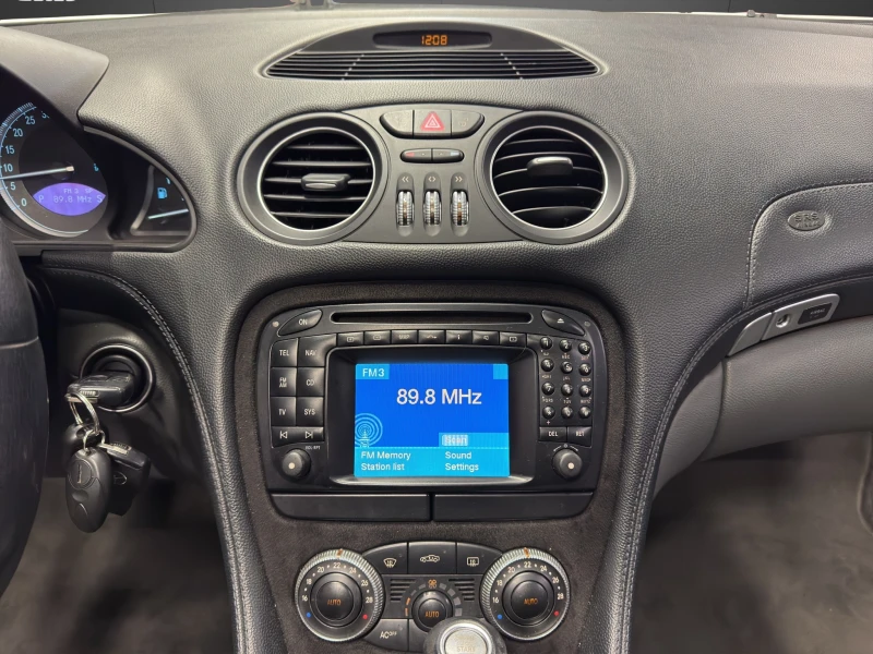 Mercedes-Benz SL 350, снимка 13 - Автомобили и джипове - 52990358