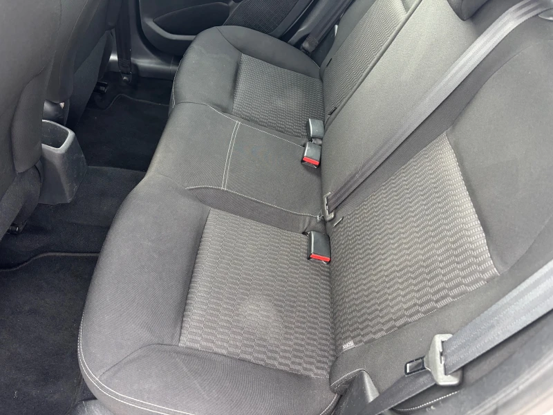 Peugeot 208 1.6 HDI / EURO 6, снимка 8 - Автомобили и джипове - 53295189