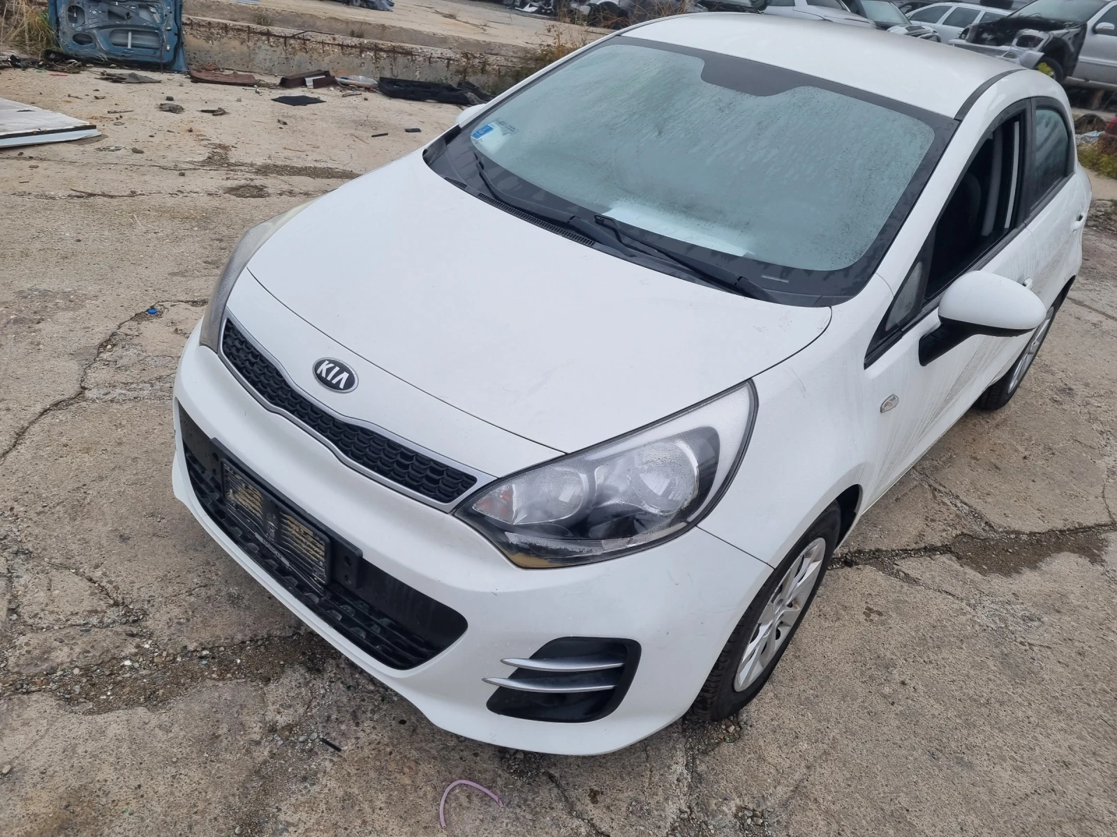 Kia Rio 1.1crdi-75ks-2015god-Euro6b-NA CHASTI - изображение 2