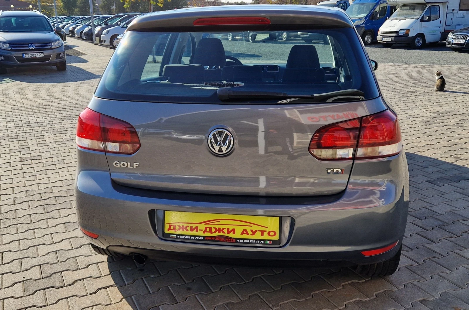 VW Golf 1.6 TDI 105 k.c - изображение 5