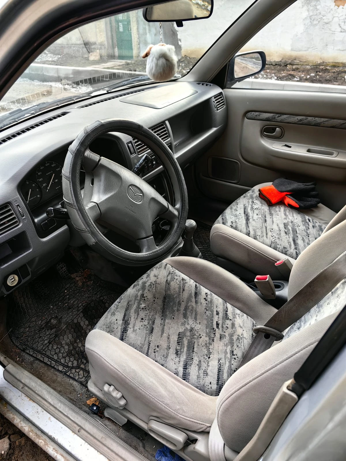 Mazda Demio  - изображение 7