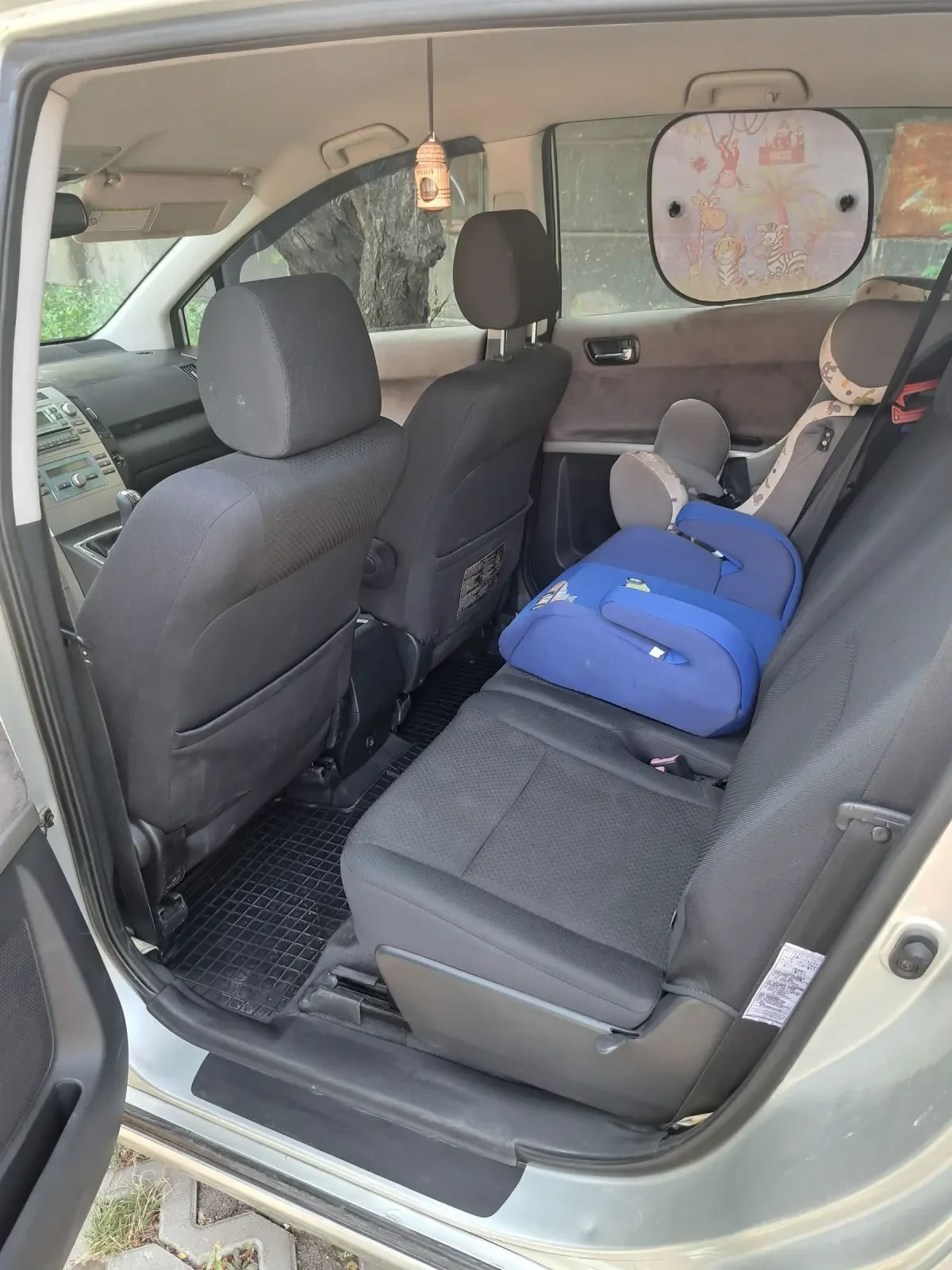 Toyota Corolla verso D4d - изображение 6